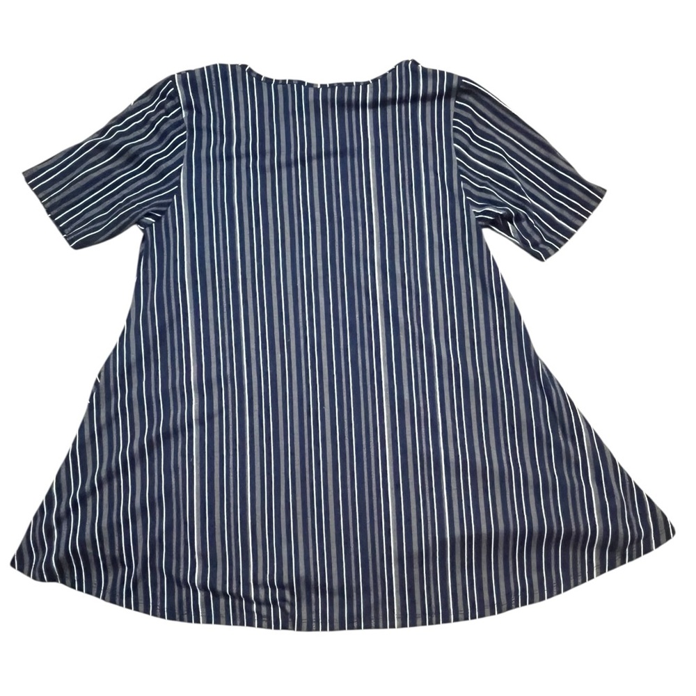 LulaRoe Perfect Tee Womens Medium Blue Grey White Stripe Polyester Short Sleeve - Picture 8 of 8